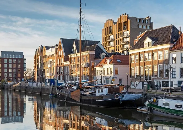 Thorbecke Canal View 45M2 Loft